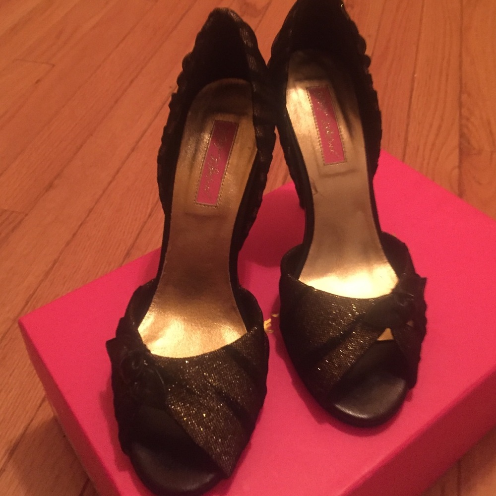 Betsey Johnson Heels. (Brand new)